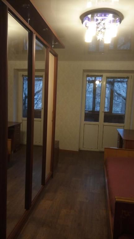 Апартаменты Затишна двокімнатна квартира Vatutine-19